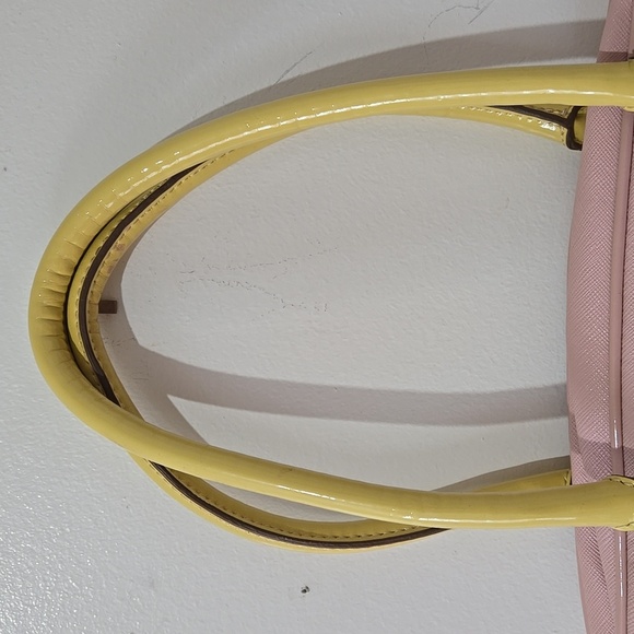 Guess Pink with Yellow Handles Purse - Picture 4 of 9
